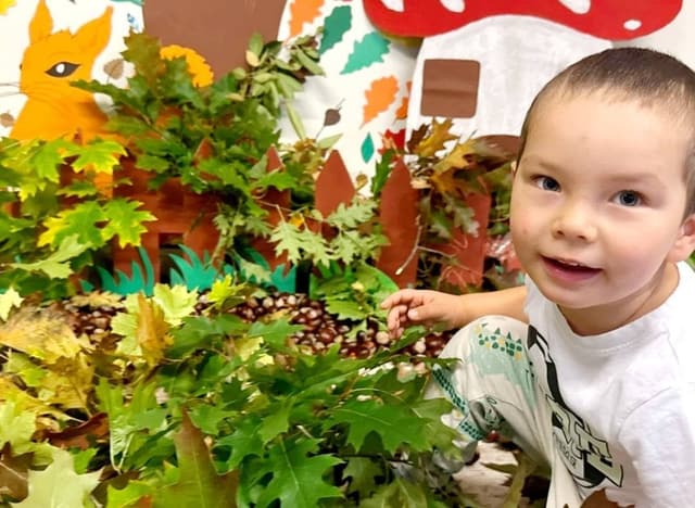 Jesień w kąciku z muchomorem